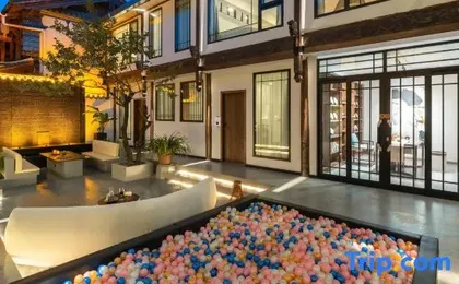 Yinjian Designer Private Holiday Courtyard (Lijiang Ancient City Branch)