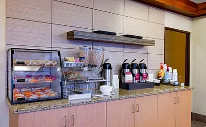 La Quinta Inn & Suites by Wyndham Helena