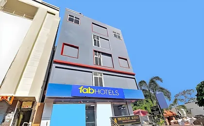 FabHotel Broholic Suites