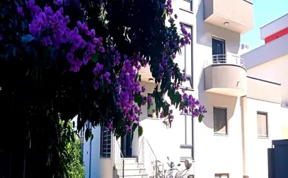 Studio Apartment with Pool