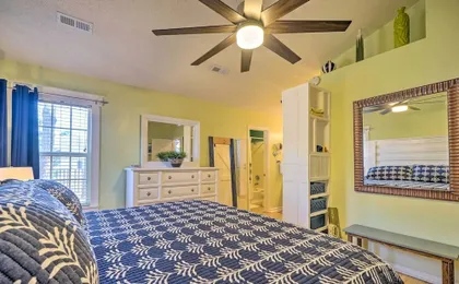 Peaceful Wilmington Home Near Beach & Downtown!