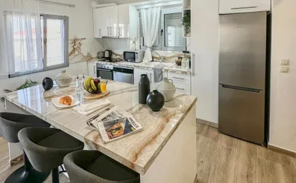 4-Bedroom Prestige Apartment Rhodes Near Old Town