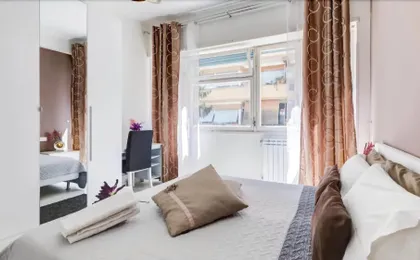 Mr Brown Home & Suite