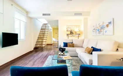 Modern Centric Duplex With Stunning Terrace Francos V