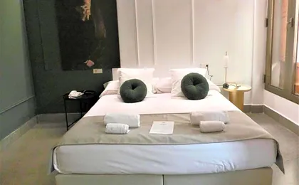 Les Monges Palace Boutique