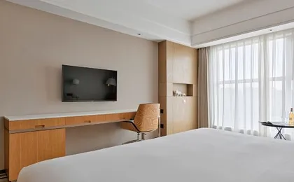 RARA·Times Street·Selected E-sports Hotel