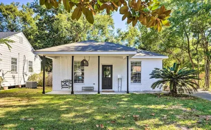 Modern & Chic Gulfport Escape: Walk to Beach!