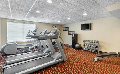 Holiday Inn Express Chicago-Downers Grove