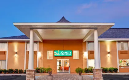 Quality Inn & Suites