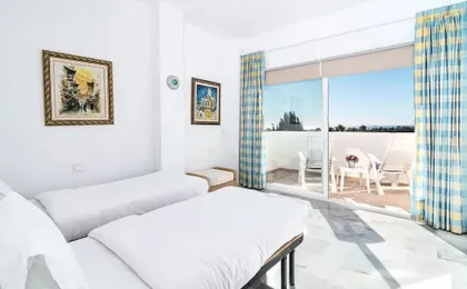 Rg325 - Great 2 Bed Apt, Close to Puerto Banus