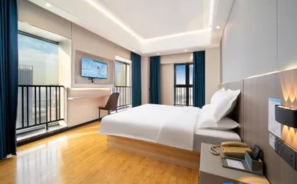Yestour Hotel (Wuhan Tiyu Zhongxin Subway Station Jingkai Wanda)