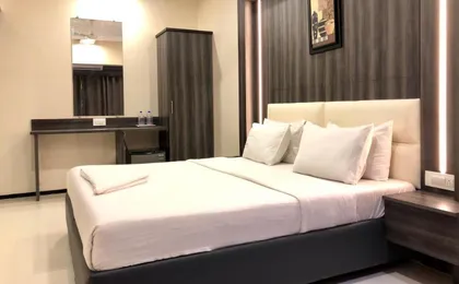 Hotel Avon Ruby