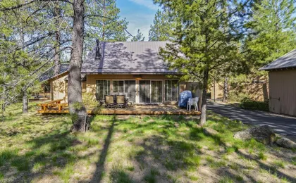 Cluster Cabin 26