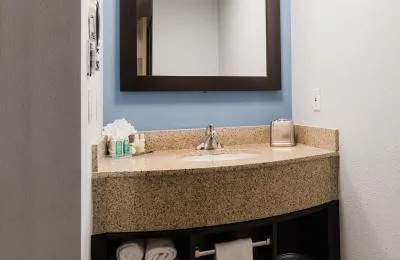 City Express by Marriott Manhattan Beach
