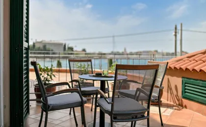 Villa Hresc M