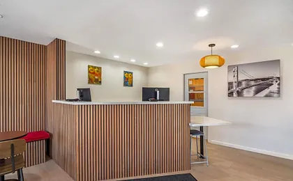 La Luna Inn, an Ascend Collection Hotel