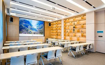 Atour Hotel Shenzhen Baoan International Airport - Zhongwunan Metro station