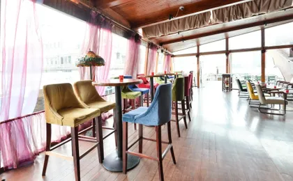 Captain Hostel