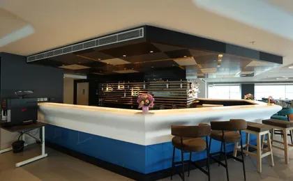 Holiday Inn Express & Suites
