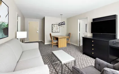 DoubleTree Suites by Hilton Hotel Charlotte - Southpark