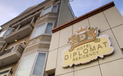 Hotel Diplomat Residency