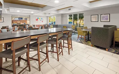 Holiday Inn Express Hotel & Suites Marysville By IHG