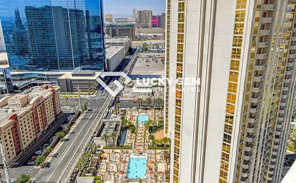 Lucky Gem Penthouse & Luxury Suites at MGM Signature Resort, Balcony Strip View 2605