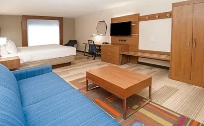 Holiday Inn Express & Suites Plano West - Frisco By IHG