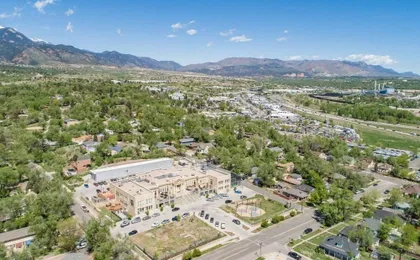 3brdowntownwalk To Restaurants & Bars W/Fire Pit