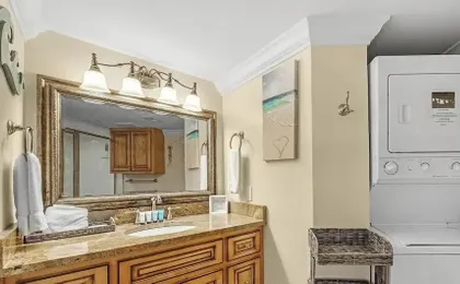 1 bed Beach Pools Waterfront Boating Palmaway