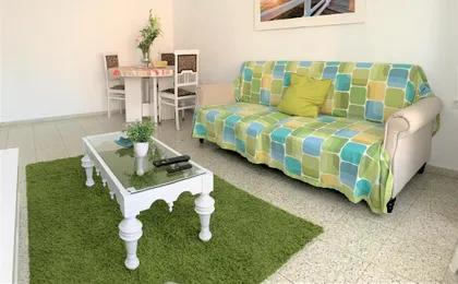 Bright And Modern Apartment 3 Bedroom with Balcony E3ev