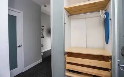 Maverick Suites at 245 Newbury St