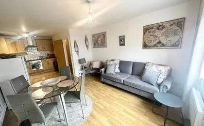 London Bridge apartment