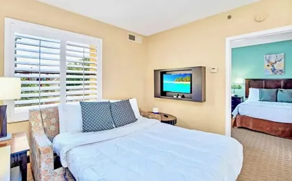 Cozy Apartment w Pool and Hot Tub - Near Disney
