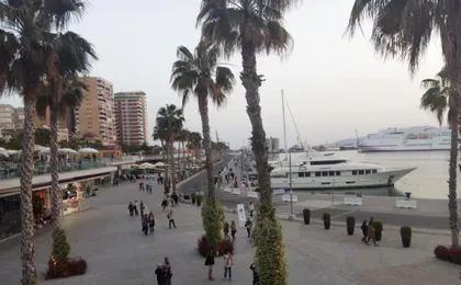 Apartamento Malaga Port