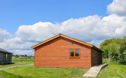 Oak Lodge