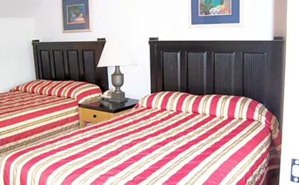 Lake Roy Beach Inn - Winter Haven