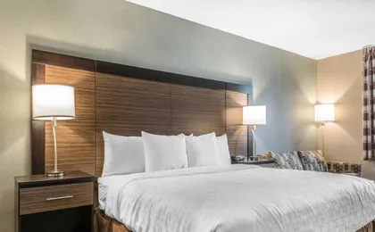 Clarion Inn