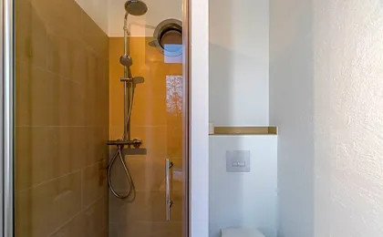SUITE & APART