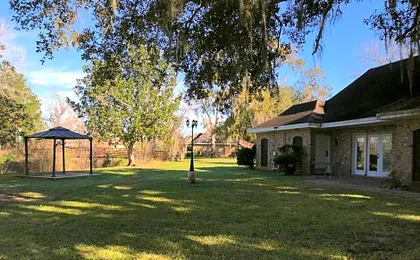 Columbia Lakes Hotel & Conference Center