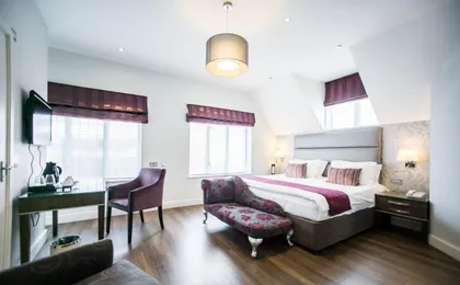 The Pillar Hotel London