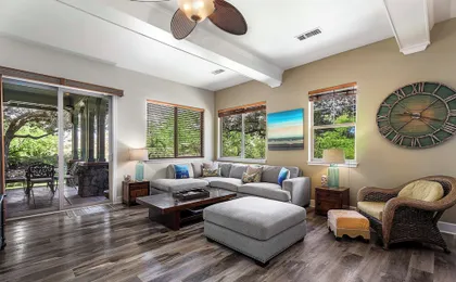 Beautiful Townhome - Great Location & Amenities - Vrkcv