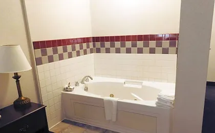 Americas Best Value Inn Fredonia