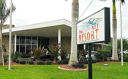 Dolphin Key Resort - Cape Coral