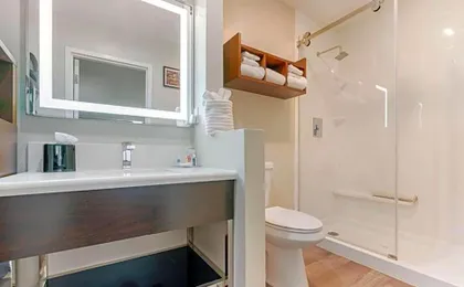 Antioch Inn and Suites
