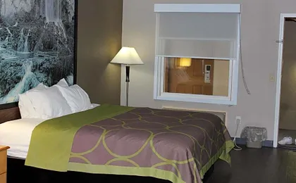 Super 8 by Wyndham Fort Chiswell Wytheville Area