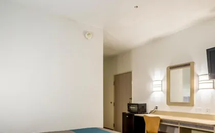 Motel 6 Roswell