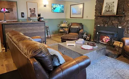 Cinnamon Bear Inn Bed And Breakfast