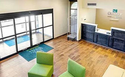 Quality Inn & Suites Near Tanger Outlet Mall