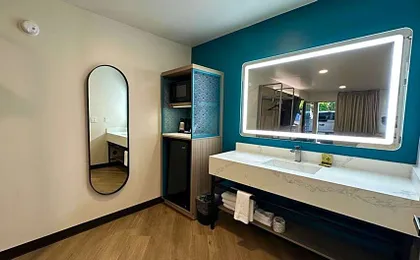 Costa Mesa Inn - Newport Beach Area